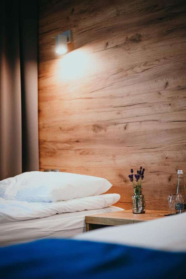 S7 Hotel 凯尔采 外观 照片