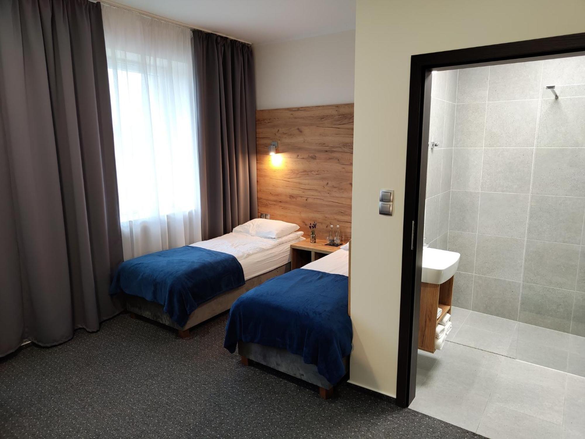 S7 Hotel 凯尔采 外观 照片