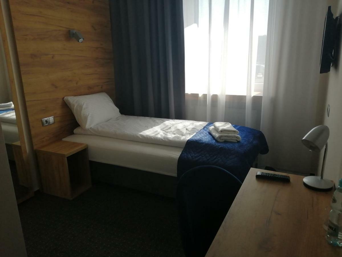 S7 Hotel 凯尔采 外观 照片